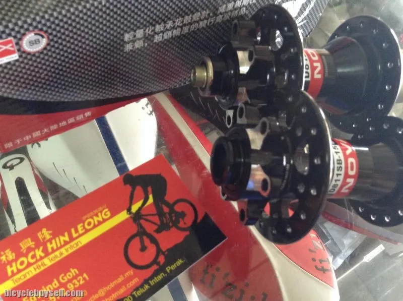 Novatec D811 F:15/R:9mm / XD Body SRAM 11speed  (free pos w.m)