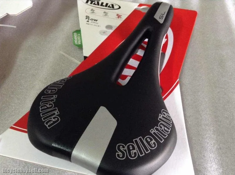 Selle Italia SL Flow Saddle | Italian Design | Comfort | 290g @ free pos