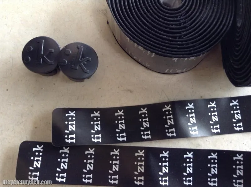 Fizik Soft Touch Performance Bar Tape With Fizik Logo @ free pos