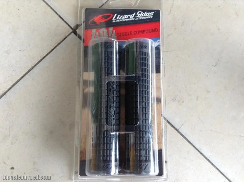 Lizard Skins - Single Compound 494 Grip - Black -- free courier