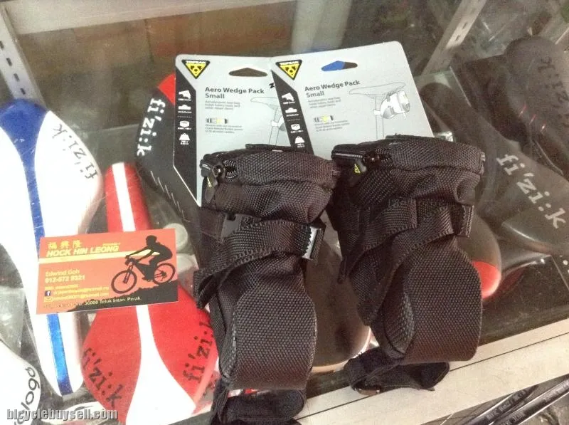 Topeak Aero Wedge Small Size / Taiwan   (free pos w.m)