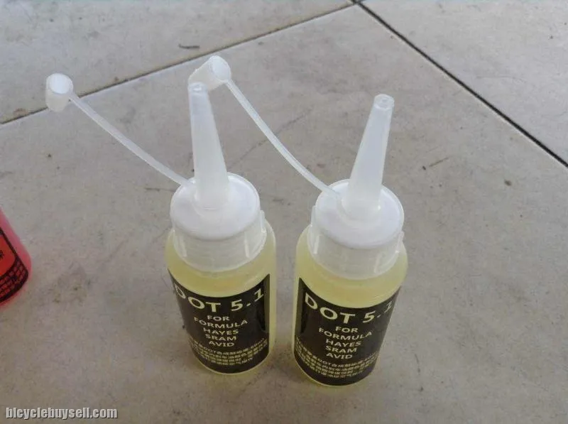 Dot 5 Hidaulic Brake Oil Suitable Formula,Hayes,Sram,Avid -- free courier