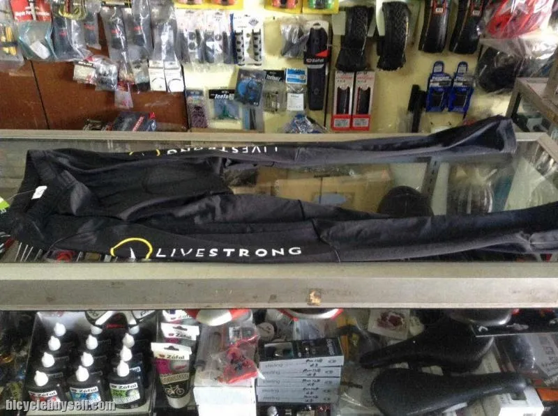 Live Strong Long Short / Gel Pad / L,XL,XXL   (free pos w.m)