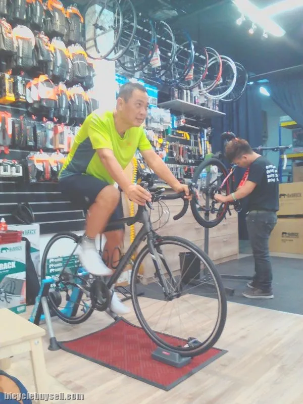 BASIC AND PERFORMANCE CYCLING COACHING (CUSTOM BIKE FITTING UK) For Beginners To Experienced Riders