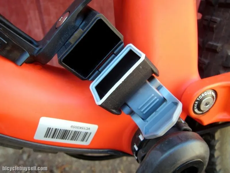 Topeak Ninja TC Road Bottle Cage incl. T8+ Mini-Tool _ Taiwan  (free pos w.m)