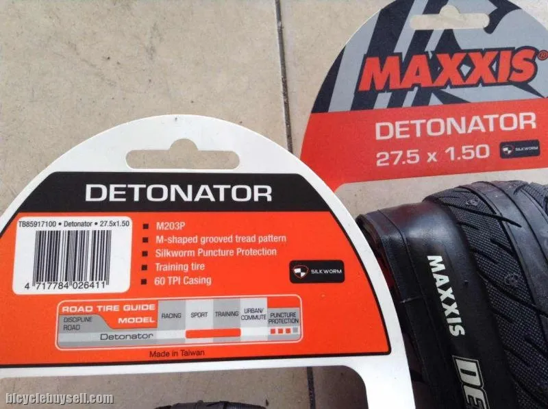 Maxxis Detonator 27.5 / 1.5 Slick Tires - Folding Bead (1 Pair) Taiwan Made -- free courier