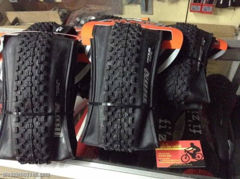 Maxxis Ikon Folding Tires MTB 29er / 2.2_ 1set  Taiwan Made (free pos w.m)