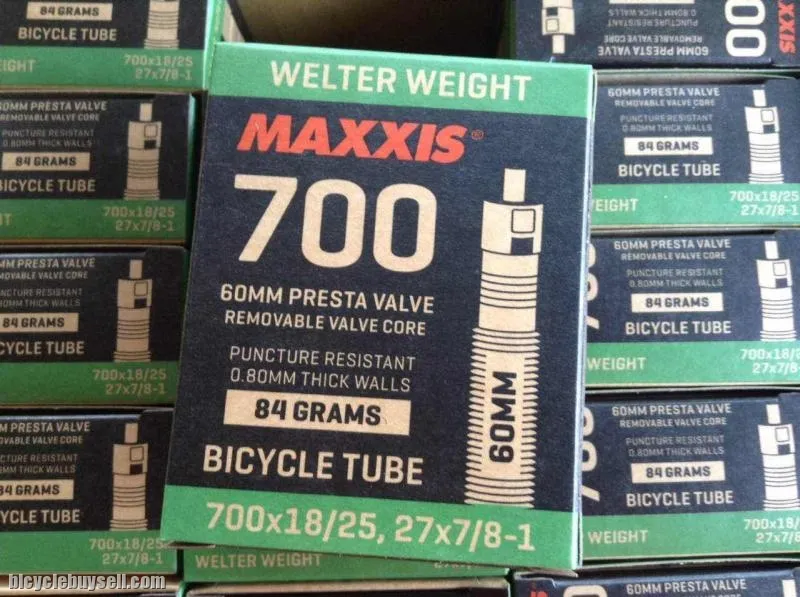 Maxxis Tubes 700 x 18/25c FV 60L  Roadbike (Made In Taiwan)