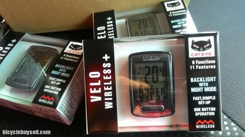 Cateye Velo Wireless+ With Back Light -- free courier