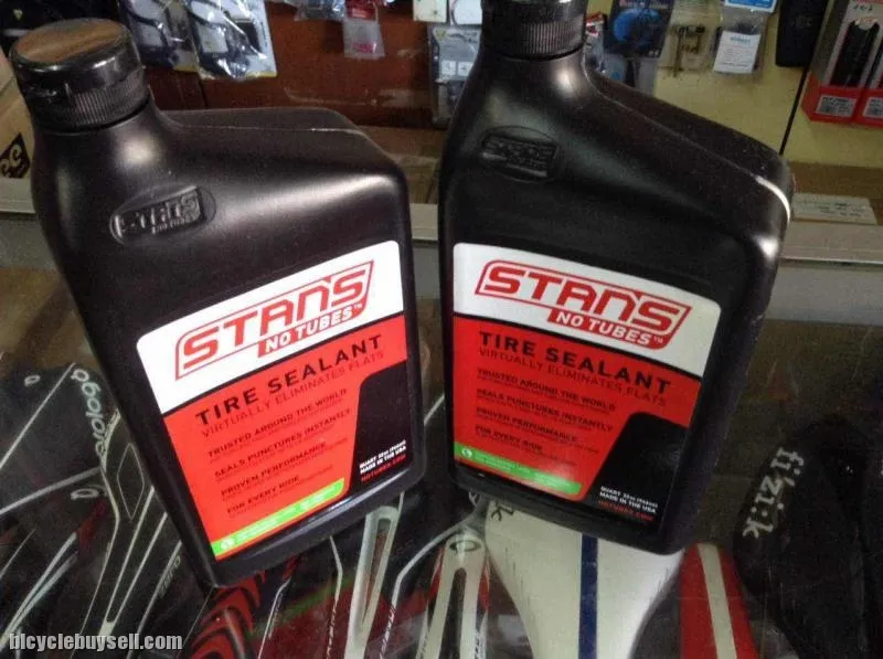 Stan's No Tube Tire Sealant / USA Made - Quart 946ml  (free pos w.m)