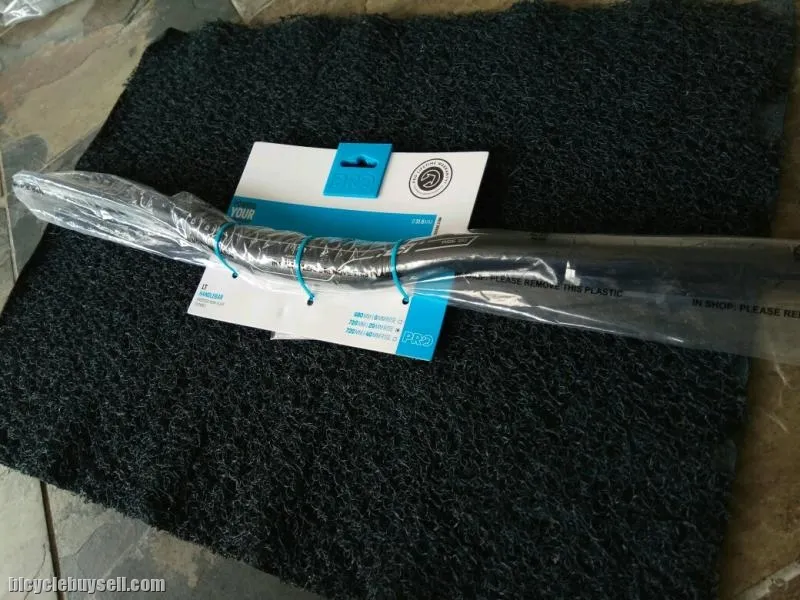 Pro LT Riser Handlebar 720mm