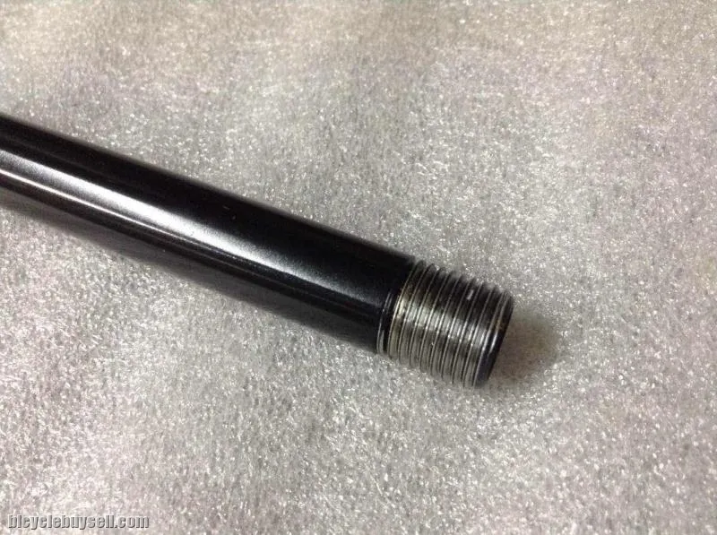 RockShox Fork 15mm Axle  ( RockShox Fork Use Only ) 15mm Axle @ free pos