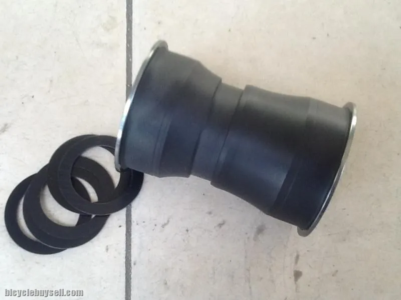 Token Bottom Bracket Pressfit BB386 To 24mm Shimano Cranks - Taiwan -- free courier