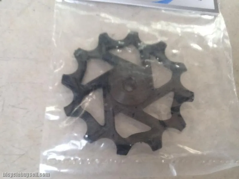 Gear king 12T Pulley - Rear Deraileur Pulley 12T For Stable Chain -- free courier.