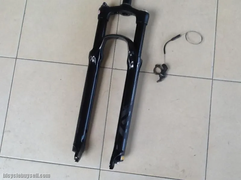 Epixon 29er Air Forks - Remote Lockout - All Black - 9mm QR - New Facelift   -- free courier