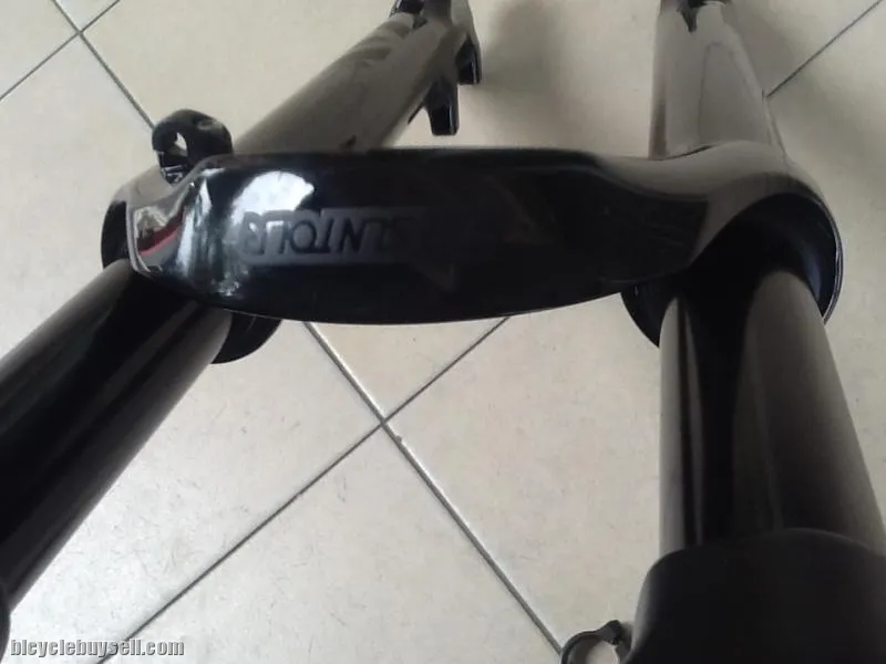 Epixon 29er Air Forks - Remote Lockout - All Black - 9mm QR - New Facelift   -- free courier