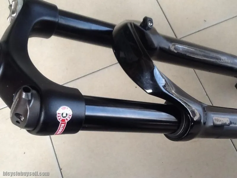 Epixon 29er Air Forks - Remote Lockout - All Black - 9mm QR - New Facelift   -- free courier