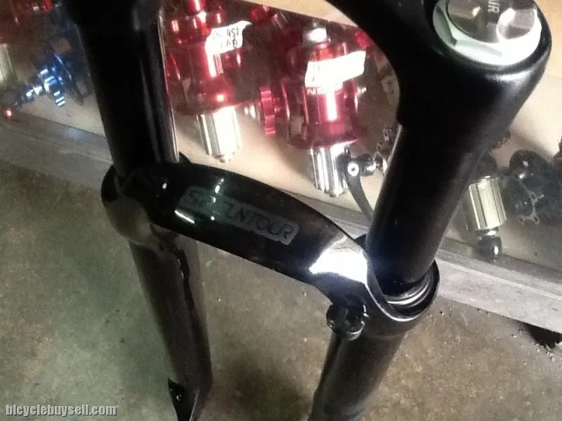 Epixon 29er Air Fork Remote Lockout - All Black - QR/100mm / Latest Model (free pos w.m)