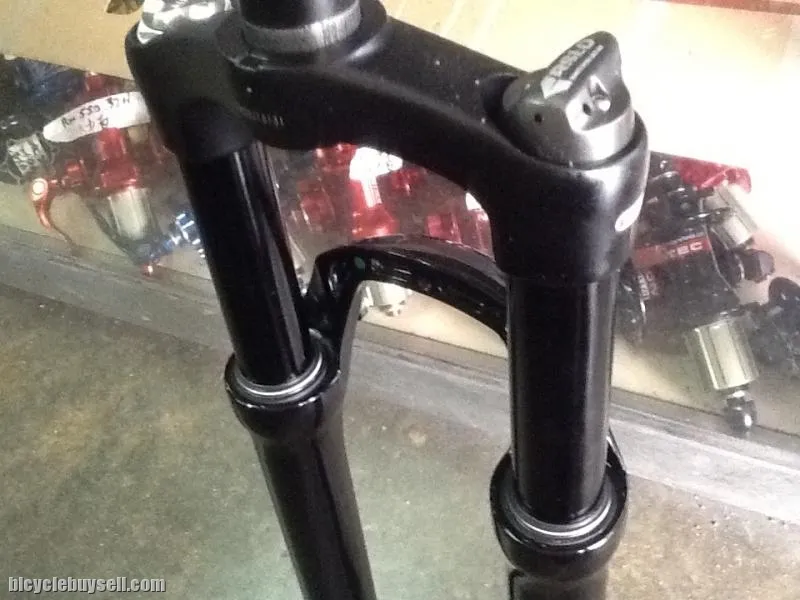 Epixon 29er Air Fork Remote Lockout - All Black - QR/100mm / Latest Model (free pos w.m)