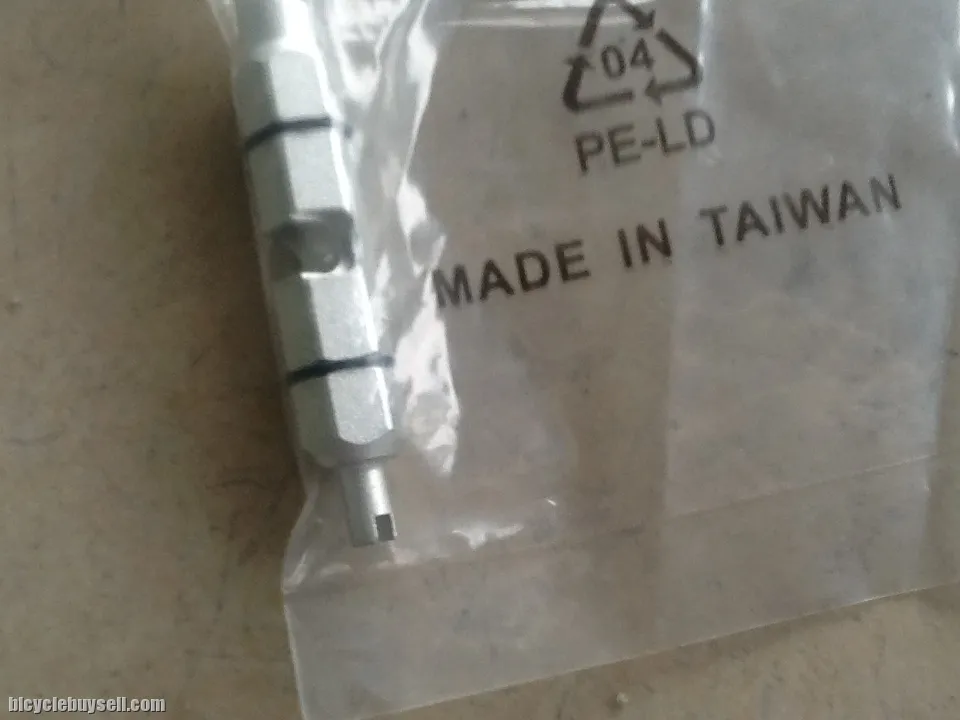 BikeHand 3in1 Tube Install/Remove Valve and Install Extend Valve Tools - Taiwan -- free courier