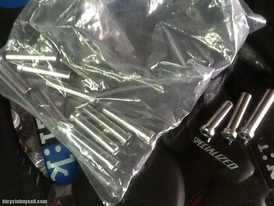Bike Hand Tube Valve Tools For Install/Open / Taiwan Made (free pos w.m)