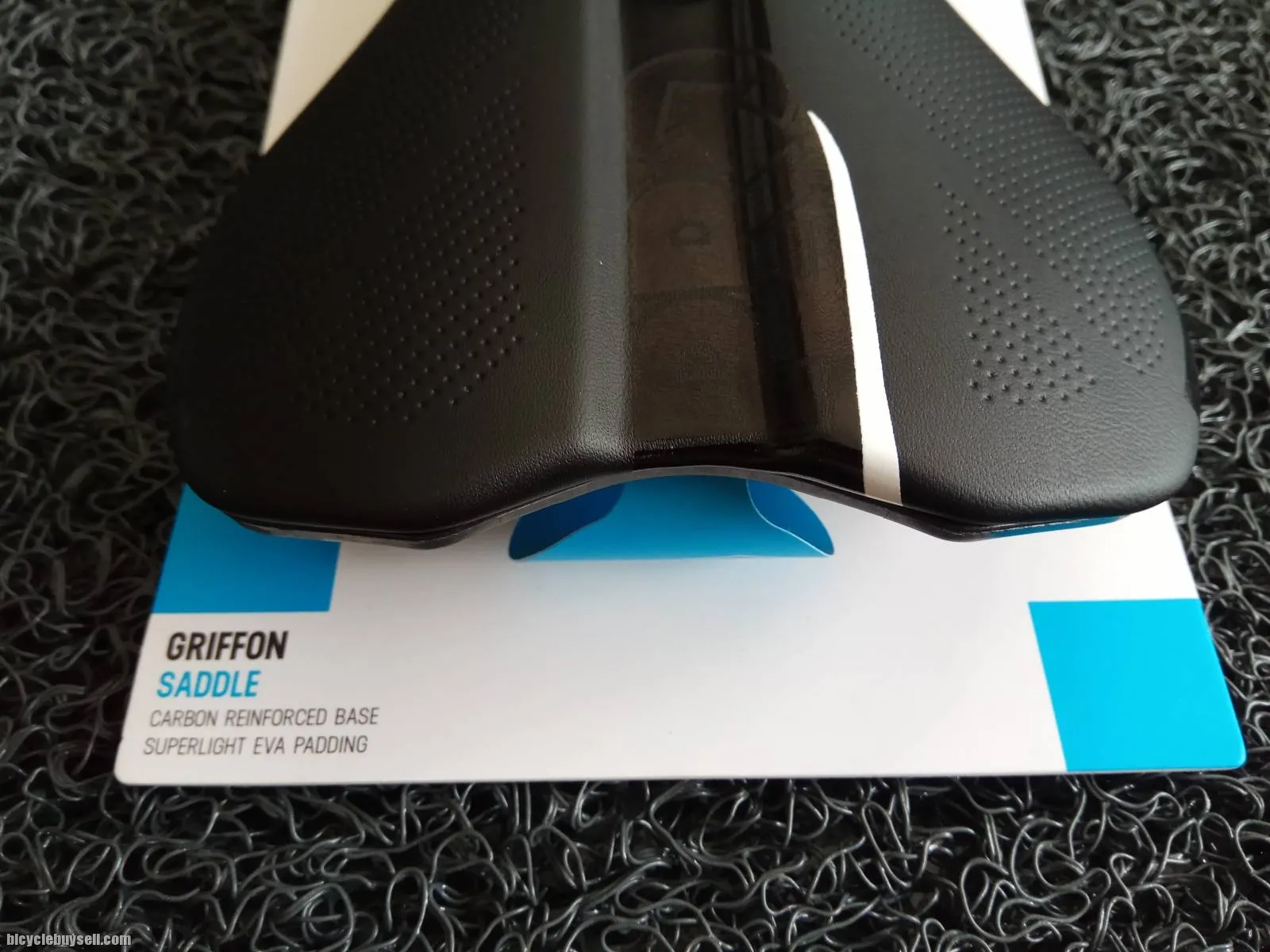 Shimano Pro Griffon AF Hollow 132mm Saddle