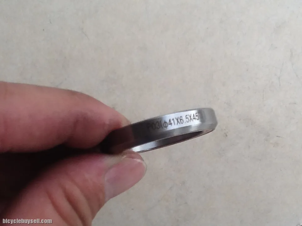 Seal Bearing Upper Headset 41x6.5x45* (1 1/8" Size) -- free courier
