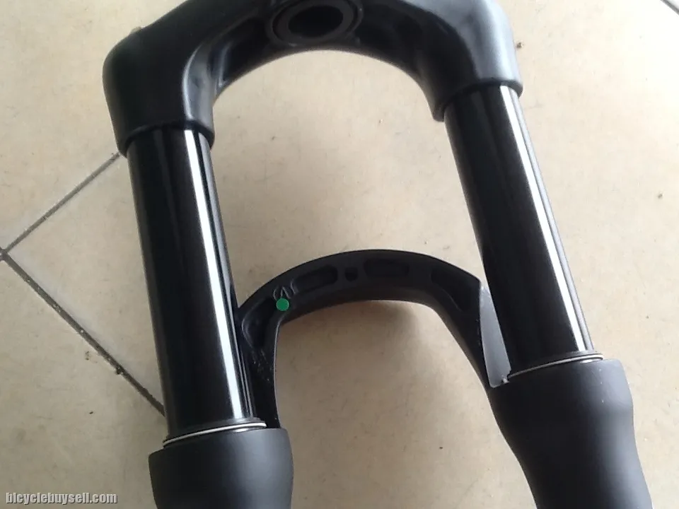 Epixon 27.5" Travel 120mm Fork / 9mm QR (Crown Remote) -- free courier