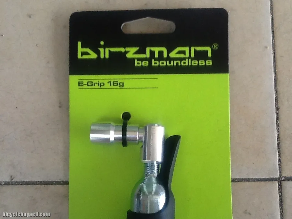 Birzman E-Grip CO2 Inflator with Cartridge Silver - 16g co2 -- free courier