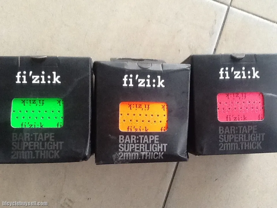 Fizik Soft Touch Performance Bar Tape With Fizik Logo @ free pos