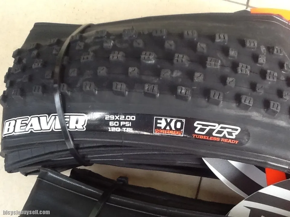Maxxis Beaver 29 x 2.0 EXO/TubelessReady - Taiwan 1set -- free courier