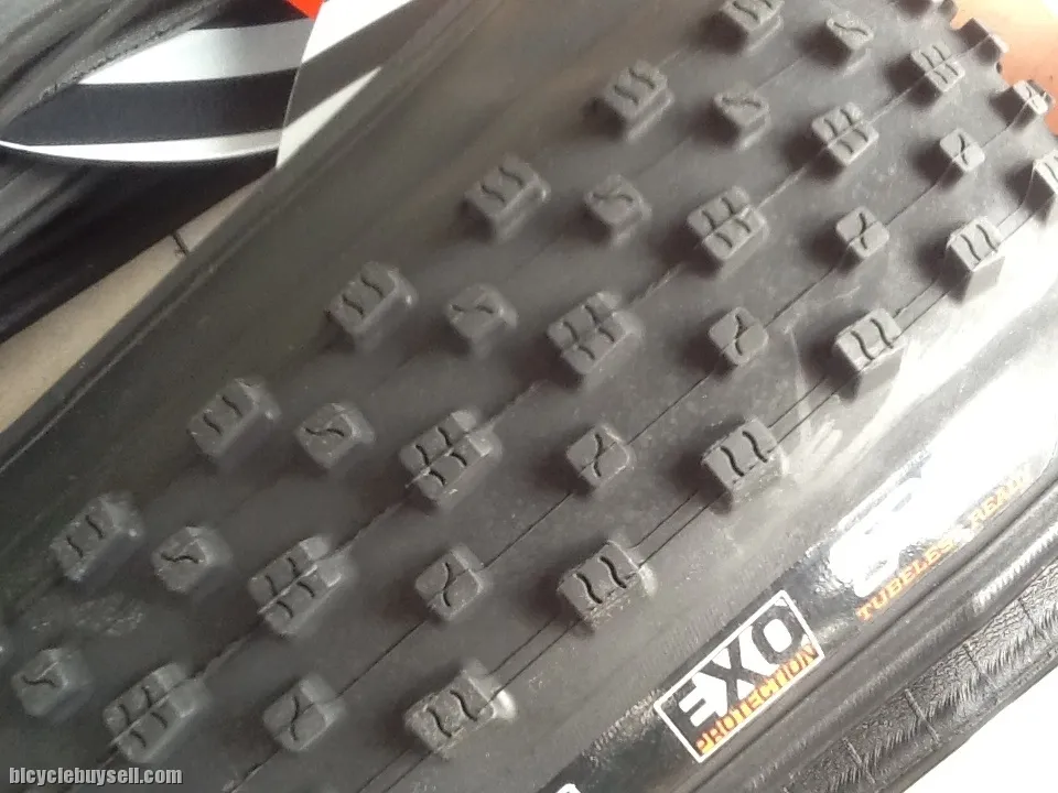 Maxxis Beaver 29 x 2.0 EXO/TubelessReady - Taiwan 1set -- free courier
