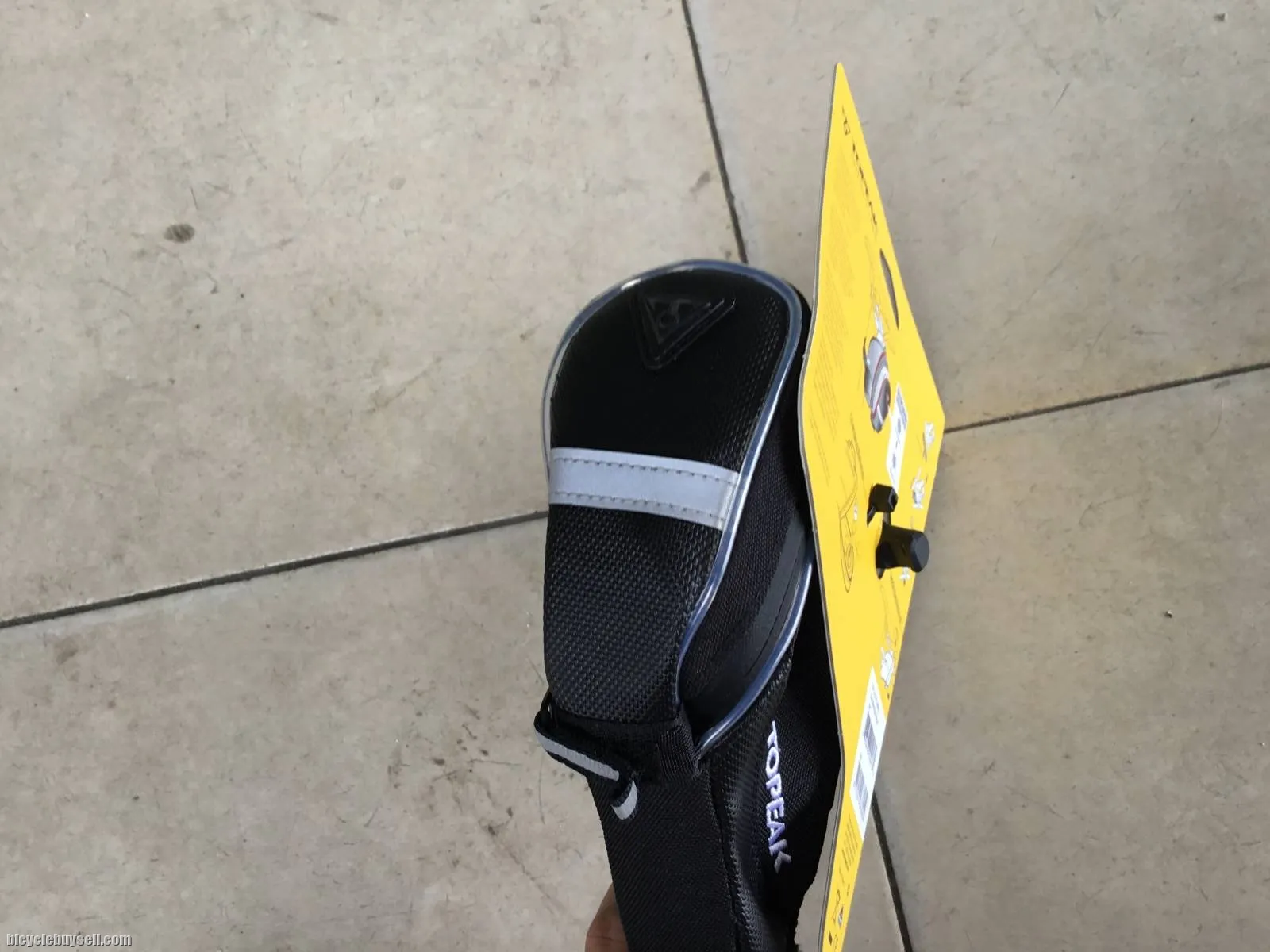 Topeak Aero Wedge IGlow With Light Saddles Bag - Size S -- free courier