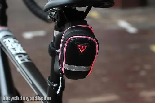 Topeak iGlow Aero Wedge Pack Saddles Bag / Taiwan (free pos w.m)