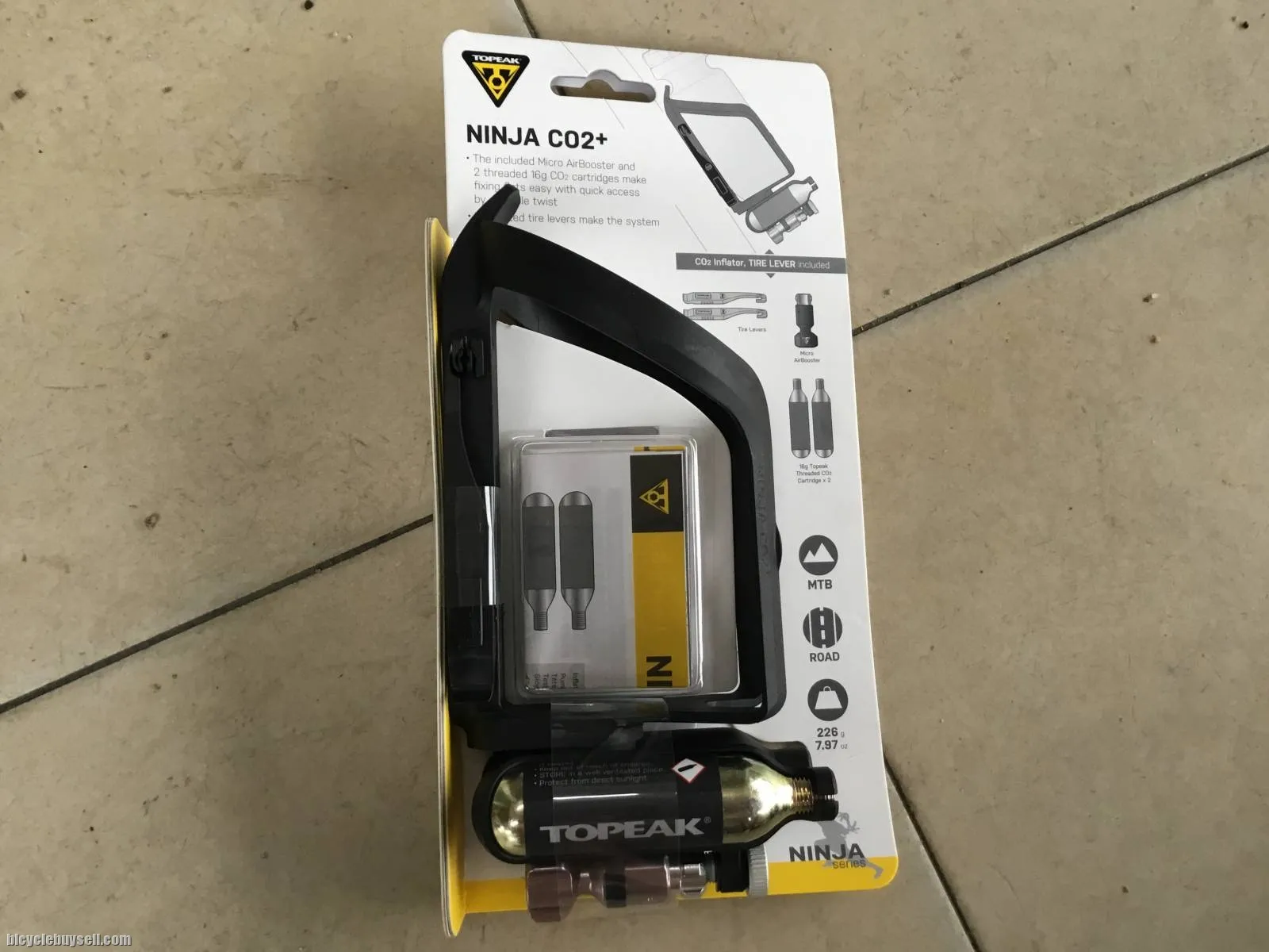 Topeak Ninja CO2+ Bottle Cage/Tire Lever - Taiwan Made -- free courier