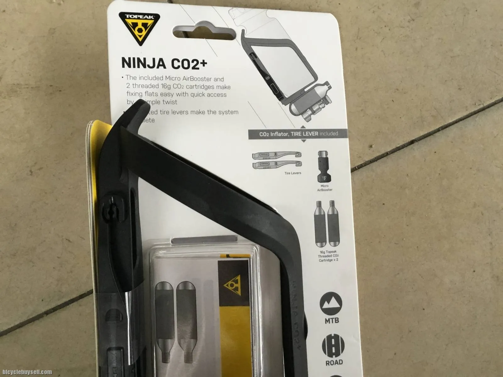 Topeak Ninja CO2+ Bottle Cage/Tire Lever - Taiwan Made -- free courier