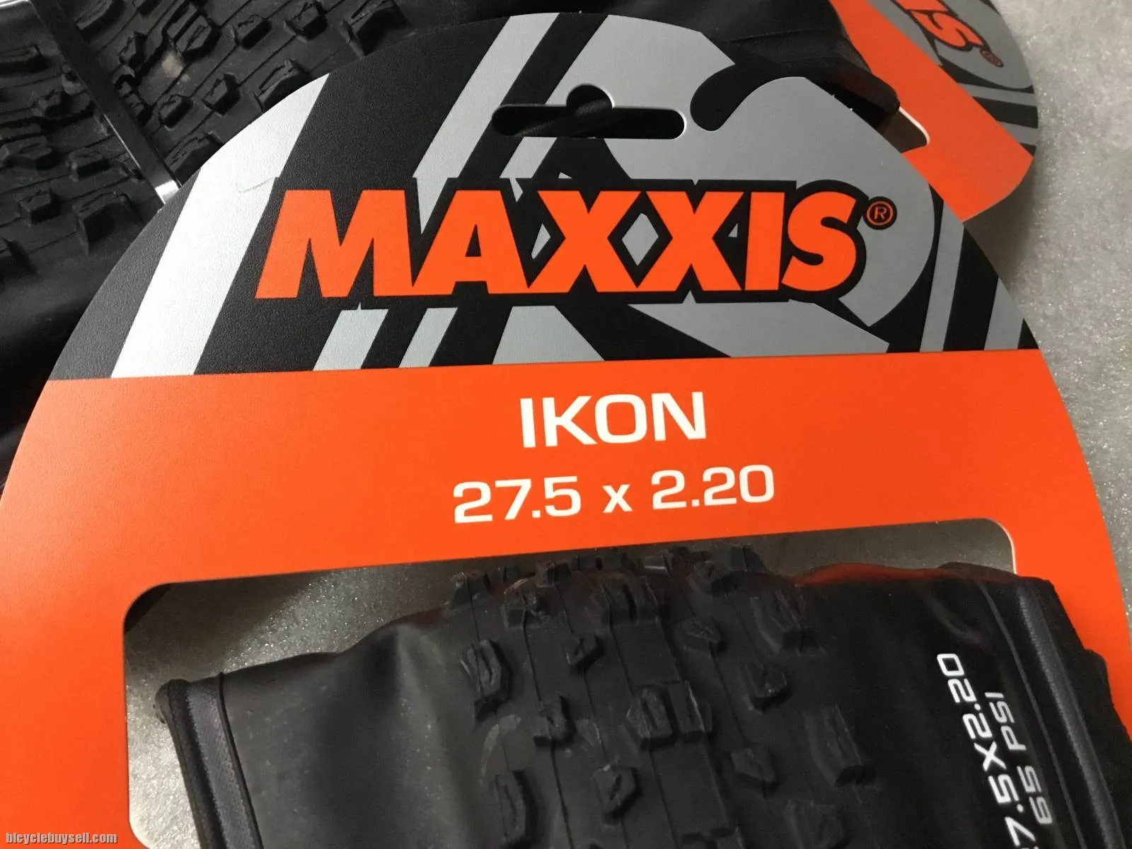Maxxis Ikon 27.5" x 2.2 | Dual Compound Folding Bead | 1Pair Taiwan @ free pos