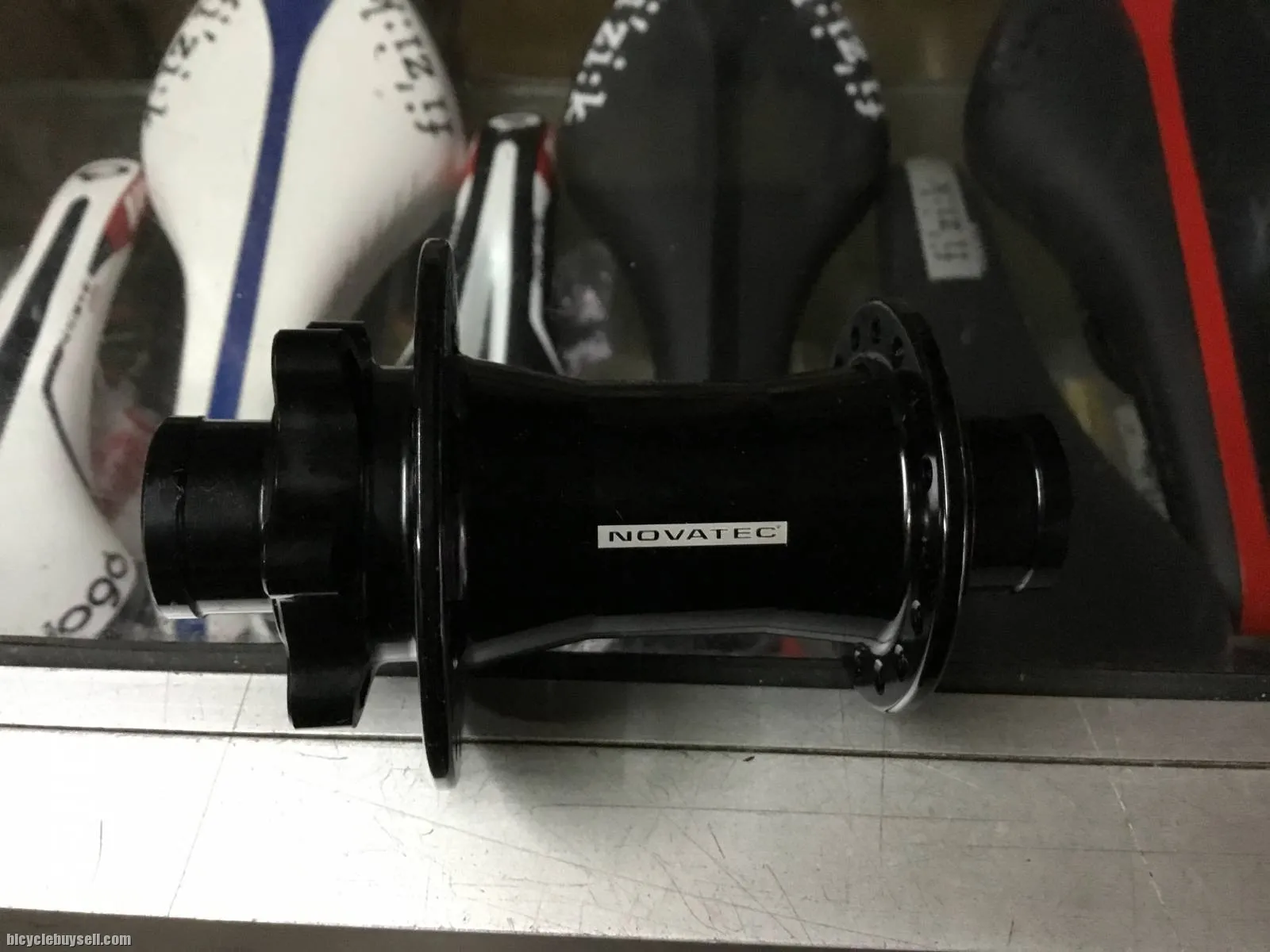 Novatec D041 DH 20x110mm / Front Hub Only  (free pos w.m)
