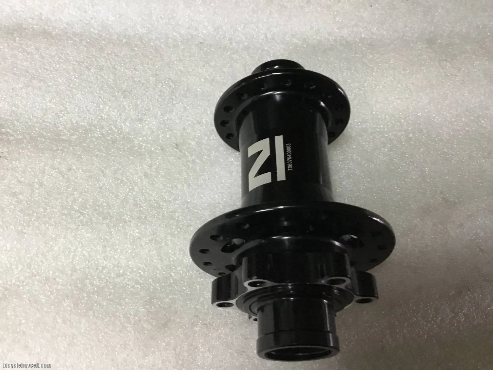 Novatec 20mm F.Hub DH D041 Taiwan @ free pos