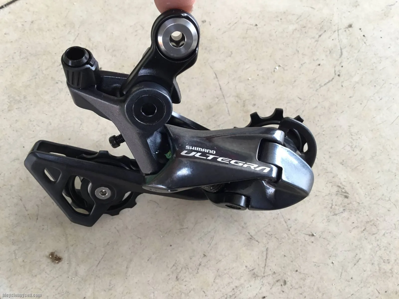 Shimano Ultegra R8000 GS Rear Deraileur - Long Cage for 36T  --  Free courier