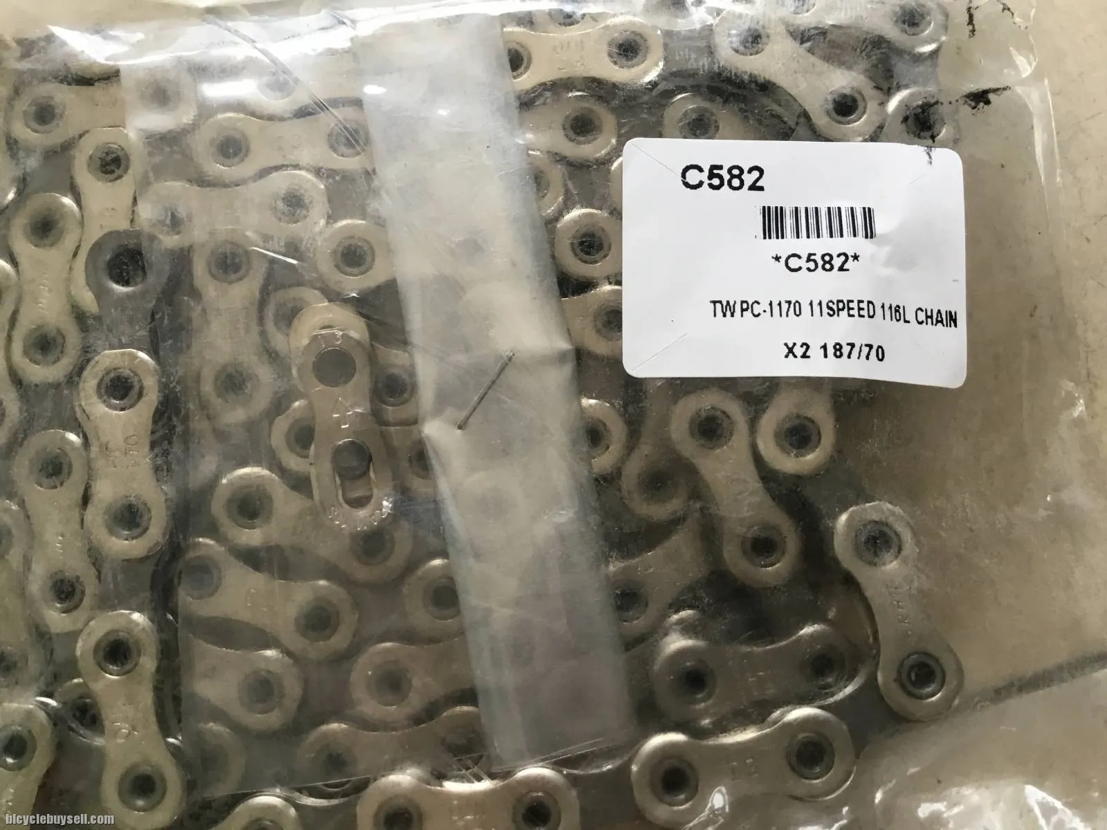 Sram PC-1170 Chain - 11Speed - 116L Taiwan -- free courier