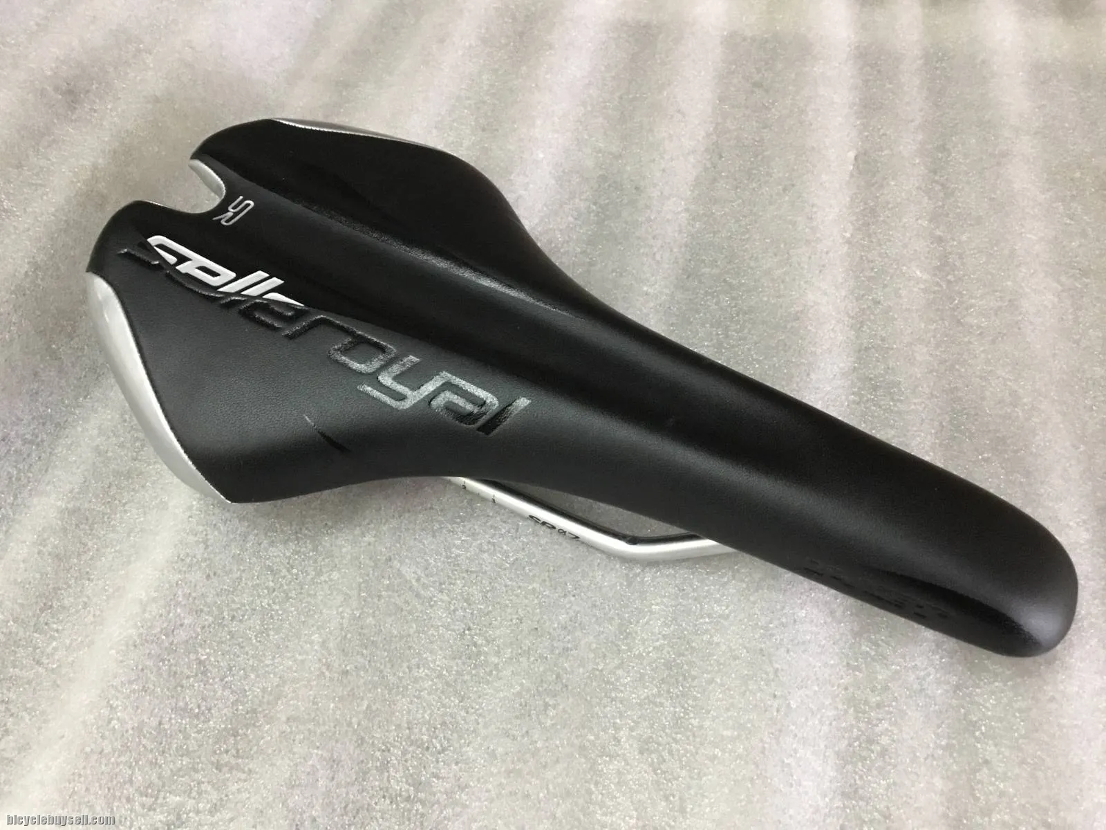 Selle Royal Seta Performance and Comfort Saddles @ free pos