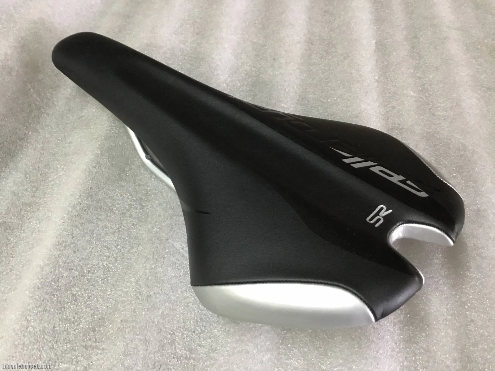Selle Royal Seta Performance and Comfort Saddles @ free pos
