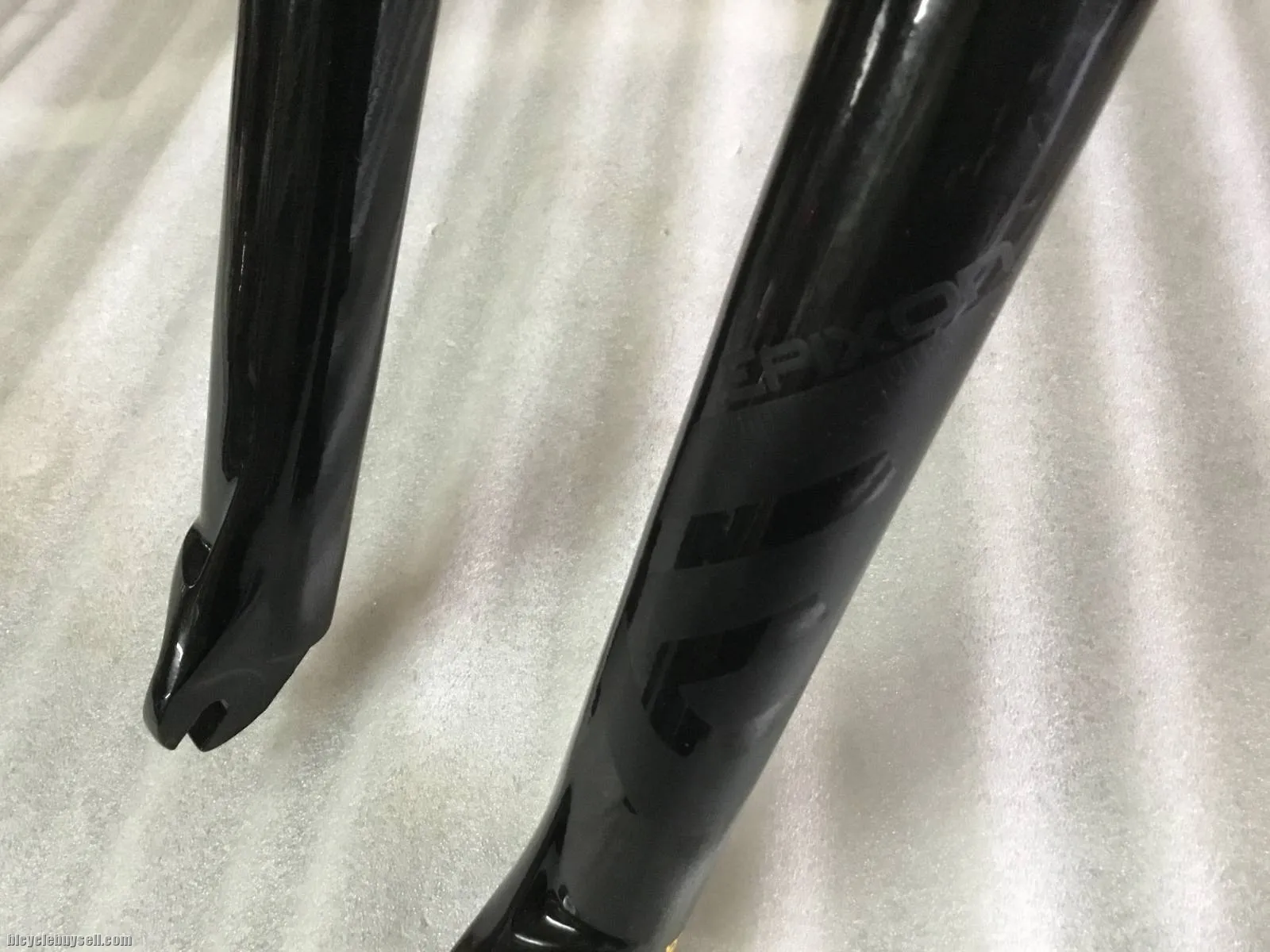 Epixon Fork 27.5/650b Travel 140mm (Crown Remote) free pos