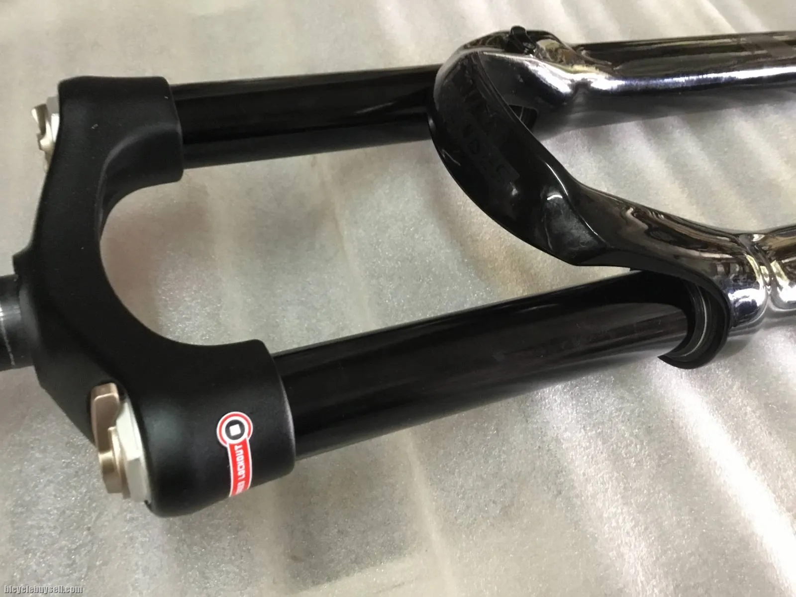 Epixon Fork 27.5/650b Travel 140mm (Crown Remote) free pos