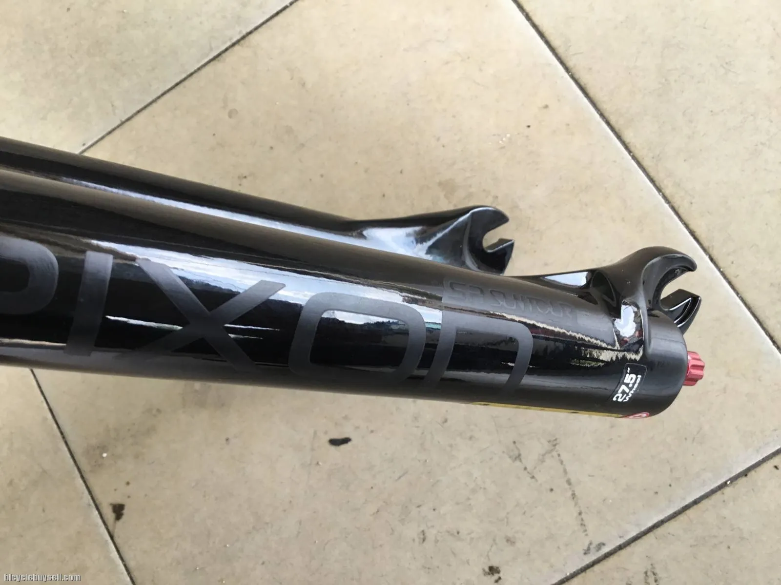 Epixon 27.5" Travel 120mm Fork / 9mm QR (Crown Remote) -- free courier