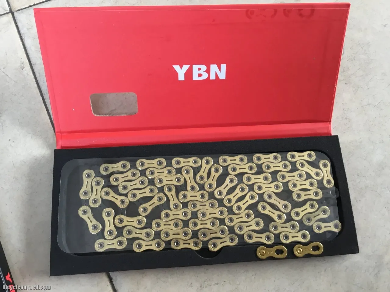YBN SLA110 11speed Chain - Super Light/Smooth - Gold/Black -- free courier