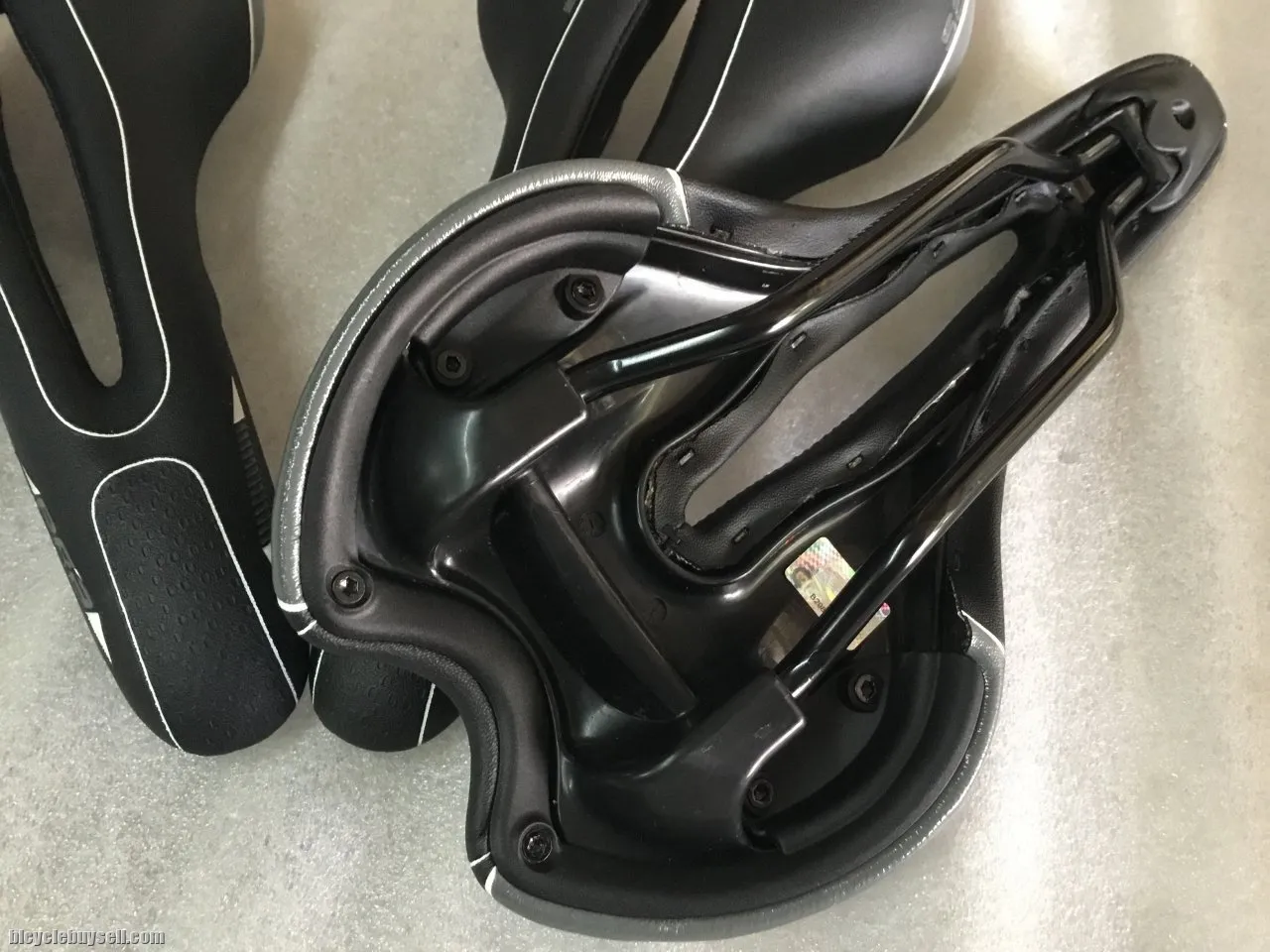 San Marco Era Performance Saddles | Flow Design  @ free pos