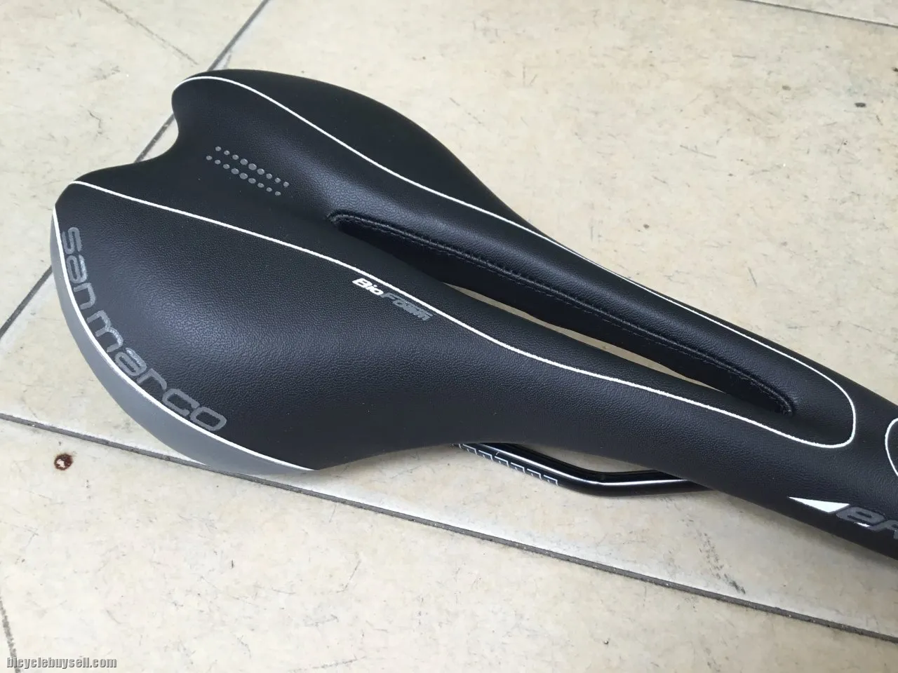 San Marco Era Dynamic/Performance Saddles - Flow Design - BioFoam -- free courier
