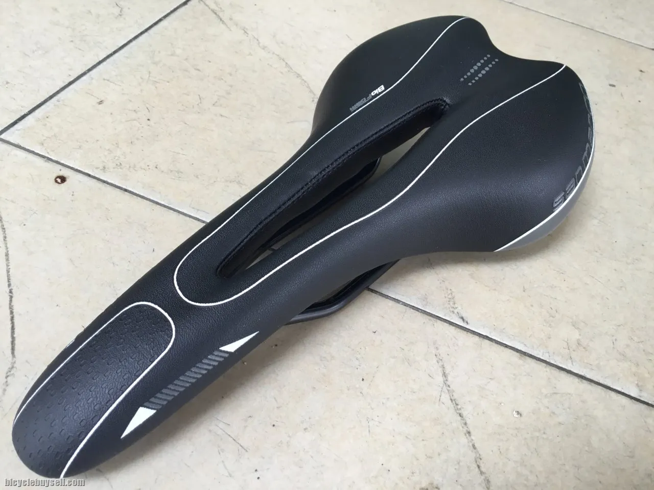 San Marco Era Dynamic/Performance Saddles - Flow Design - BioFoam -- free courier